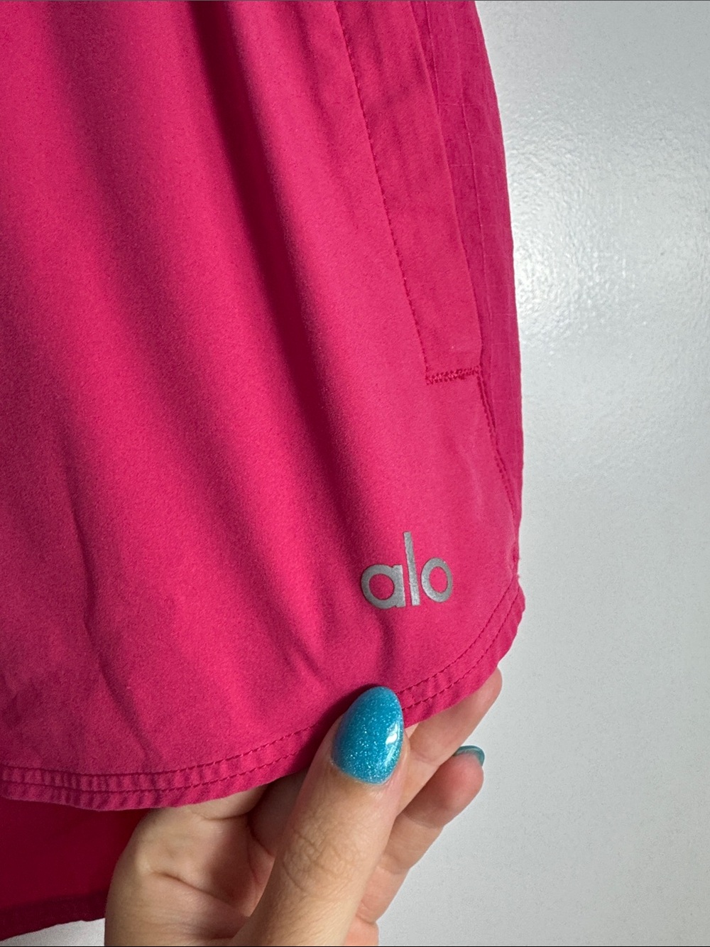 Alo Yoga Pink Shorts Size Small - Picture 3 of 8
